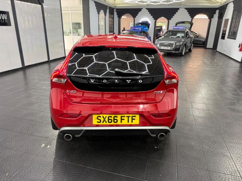 Volvo V40