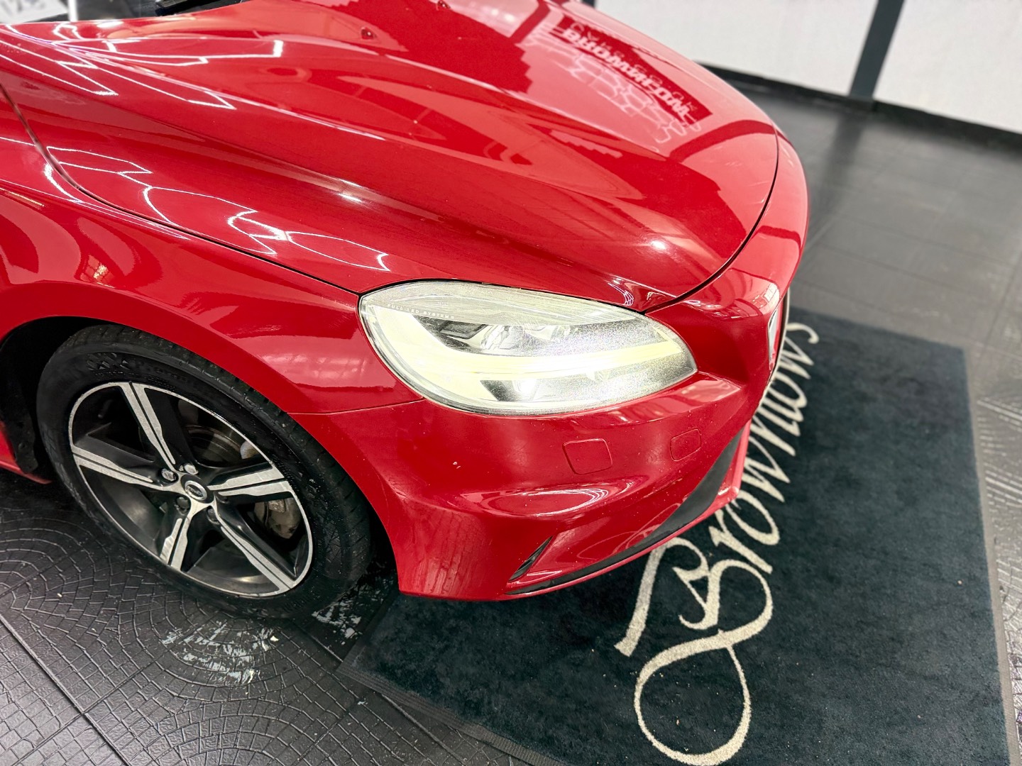 Volvo V40