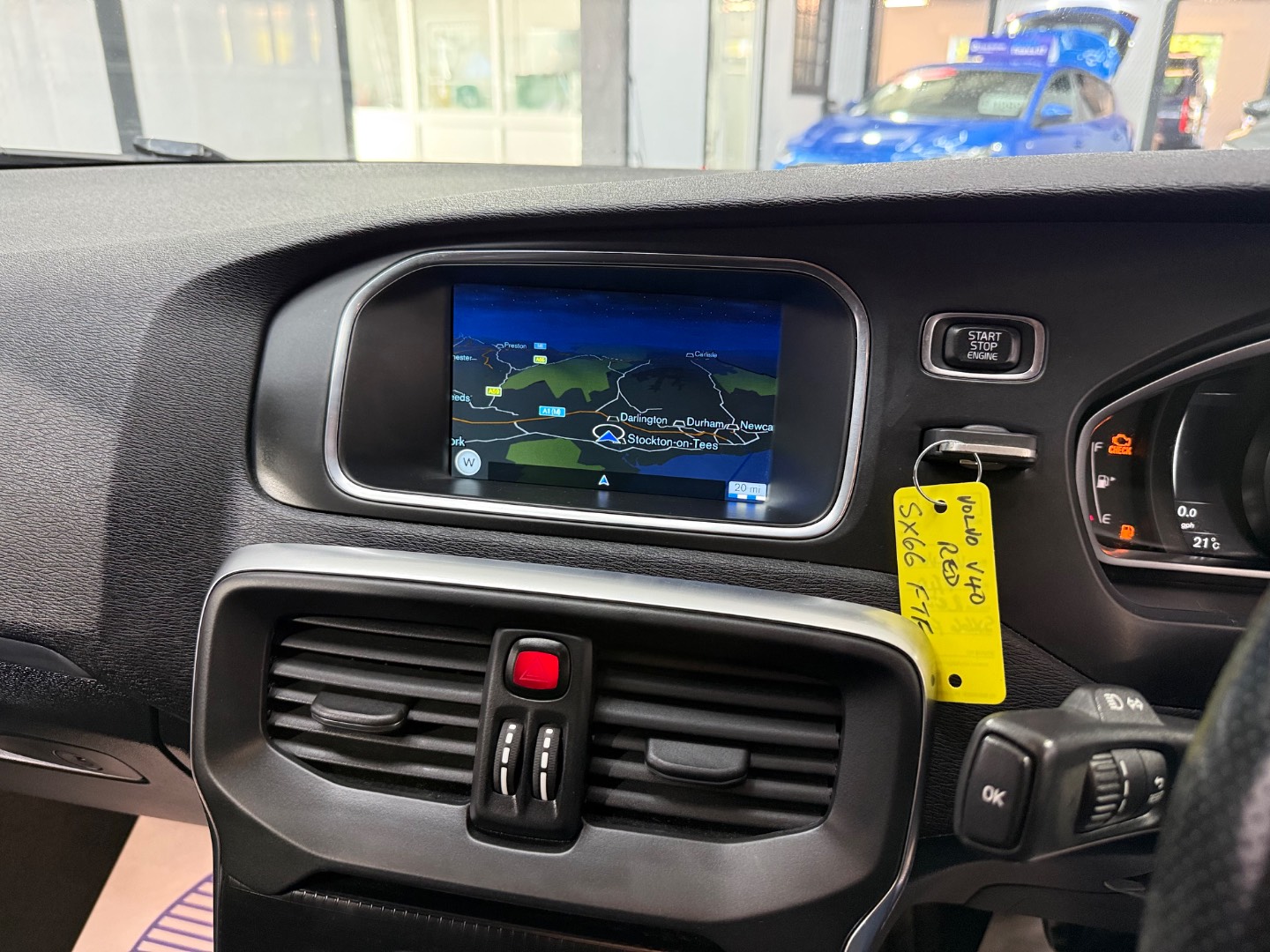 Volvo V40