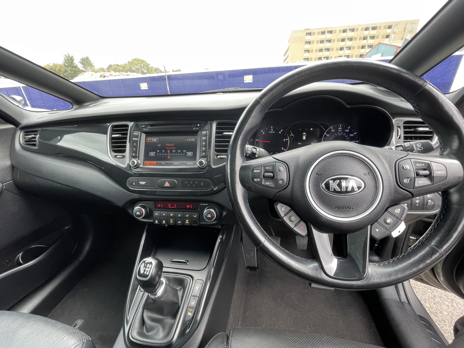 Kia Carens