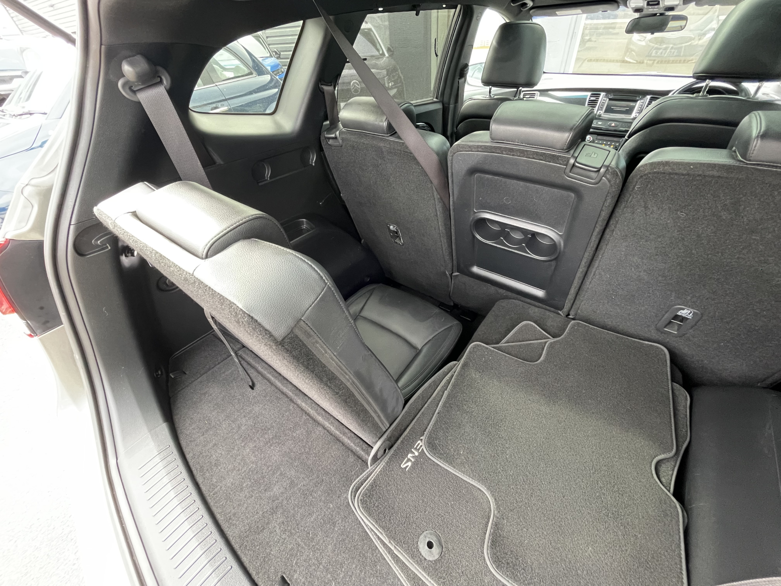 Kia Carens