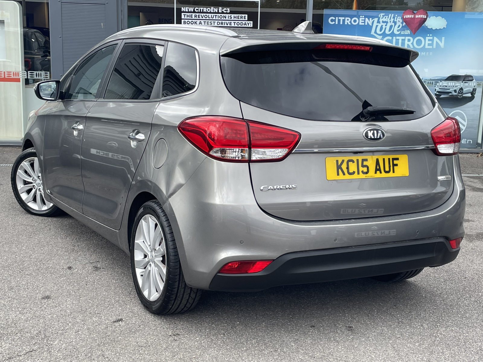Kia Carens