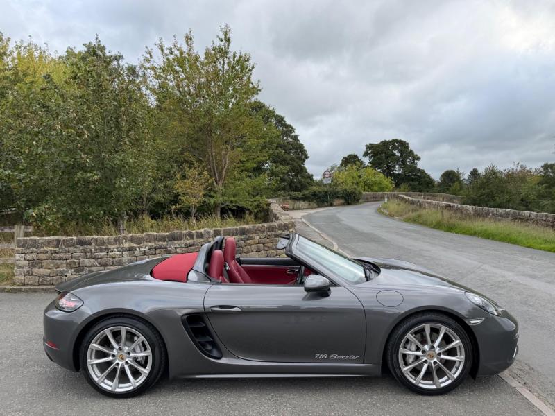 Porsche 718 Boxster