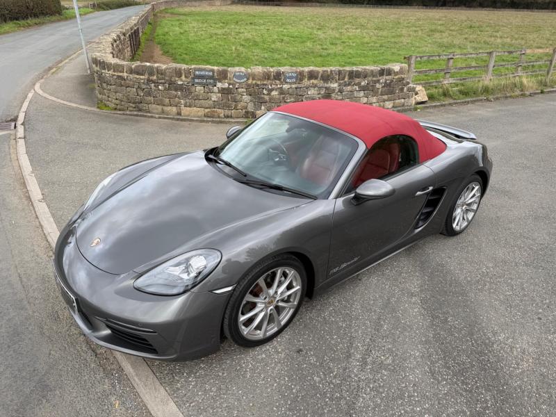 Porsche 718 Boxster