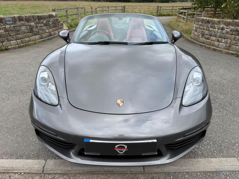 Porsche 718 Boxster