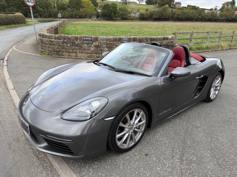 Porsche 718 Boxster