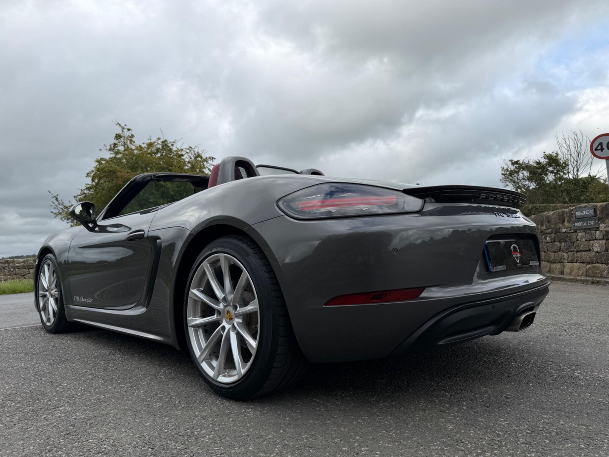 Porsche 718 Boxster