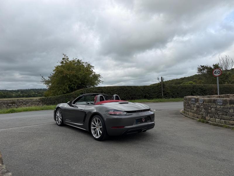 Porsche 718 Boxster