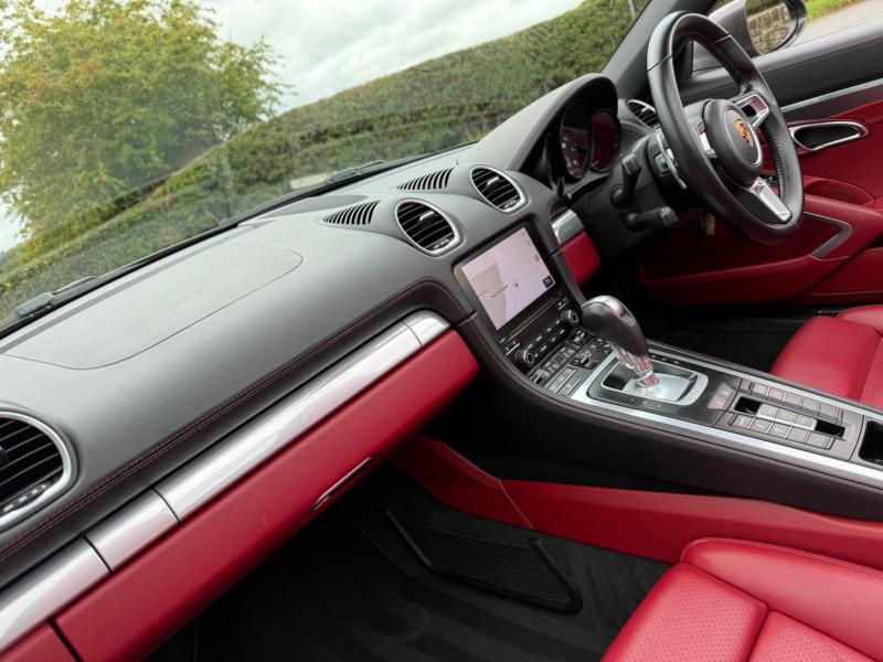 Porsche 718 Boxster