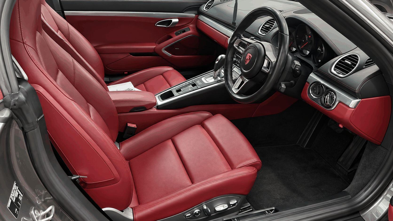 Porsche 718 Boxster