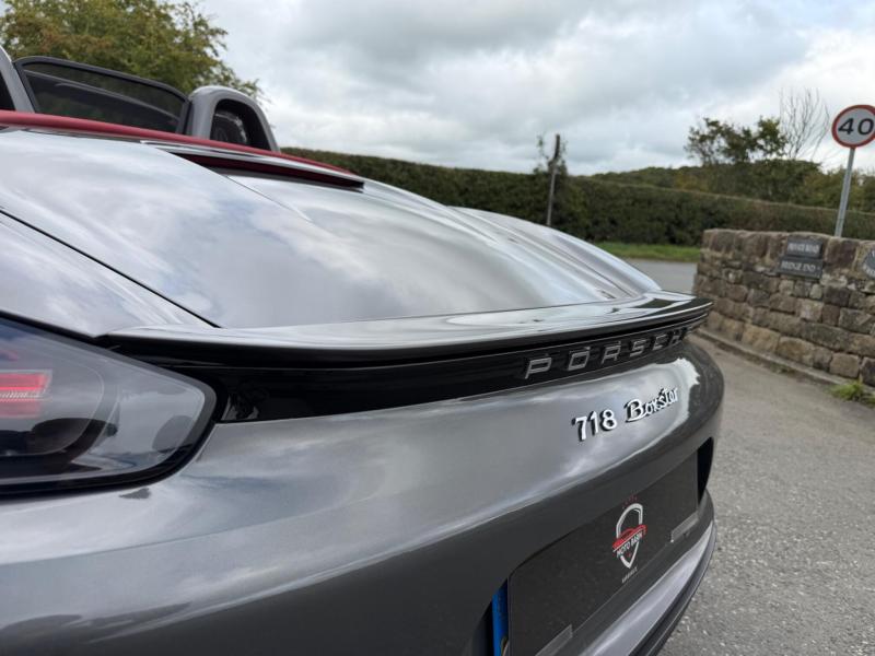 Porsche 718 Boxster