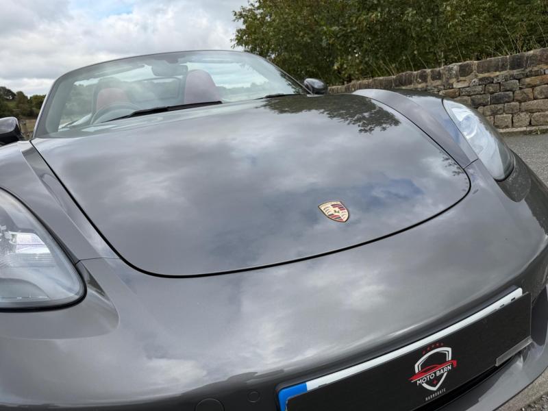 Porsche 718 Boxster