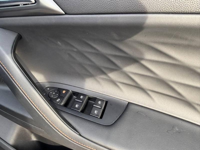 MG HS