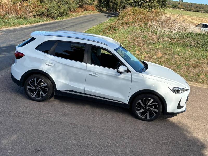 MG ZS