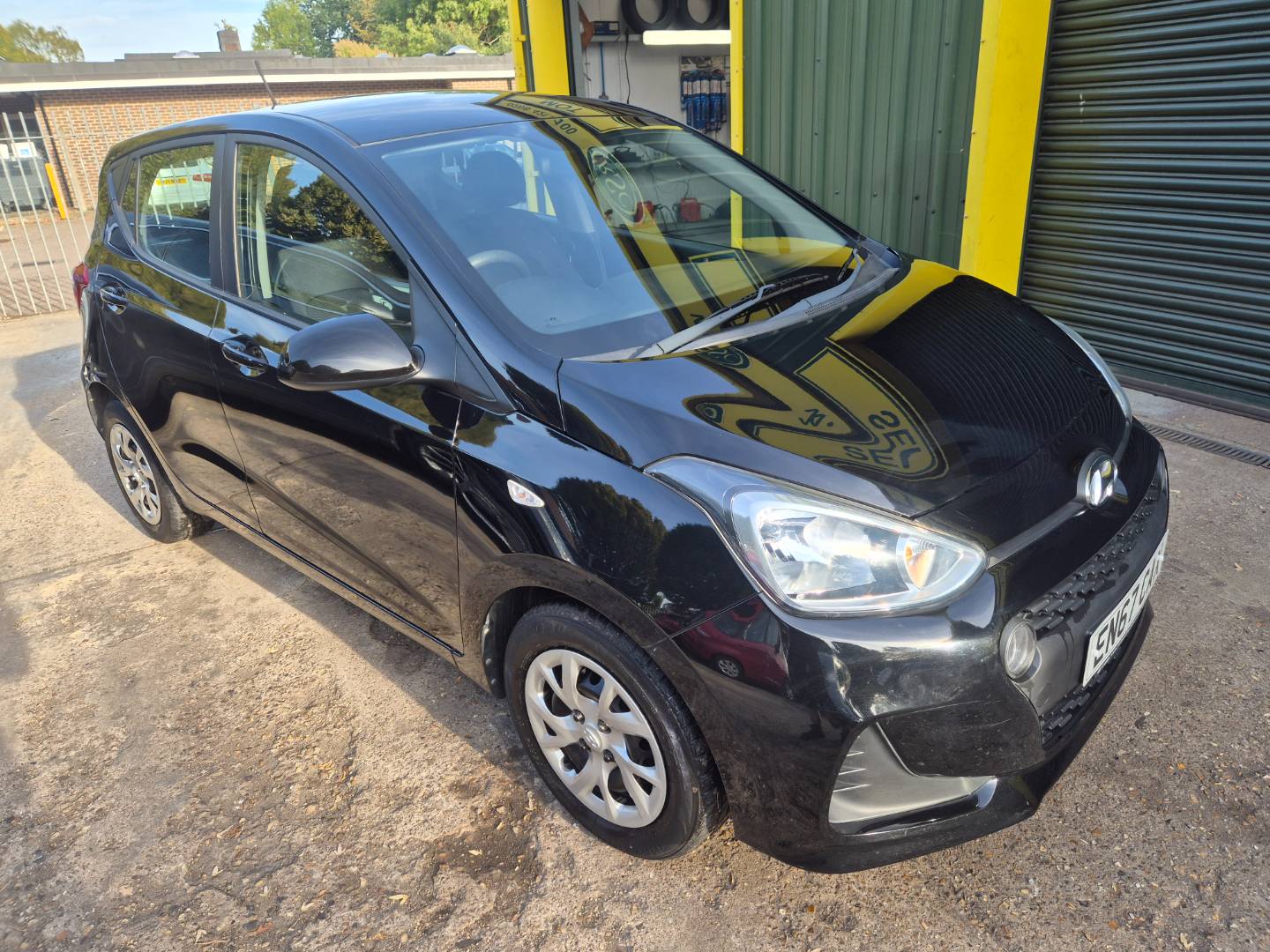 Hyundai i10