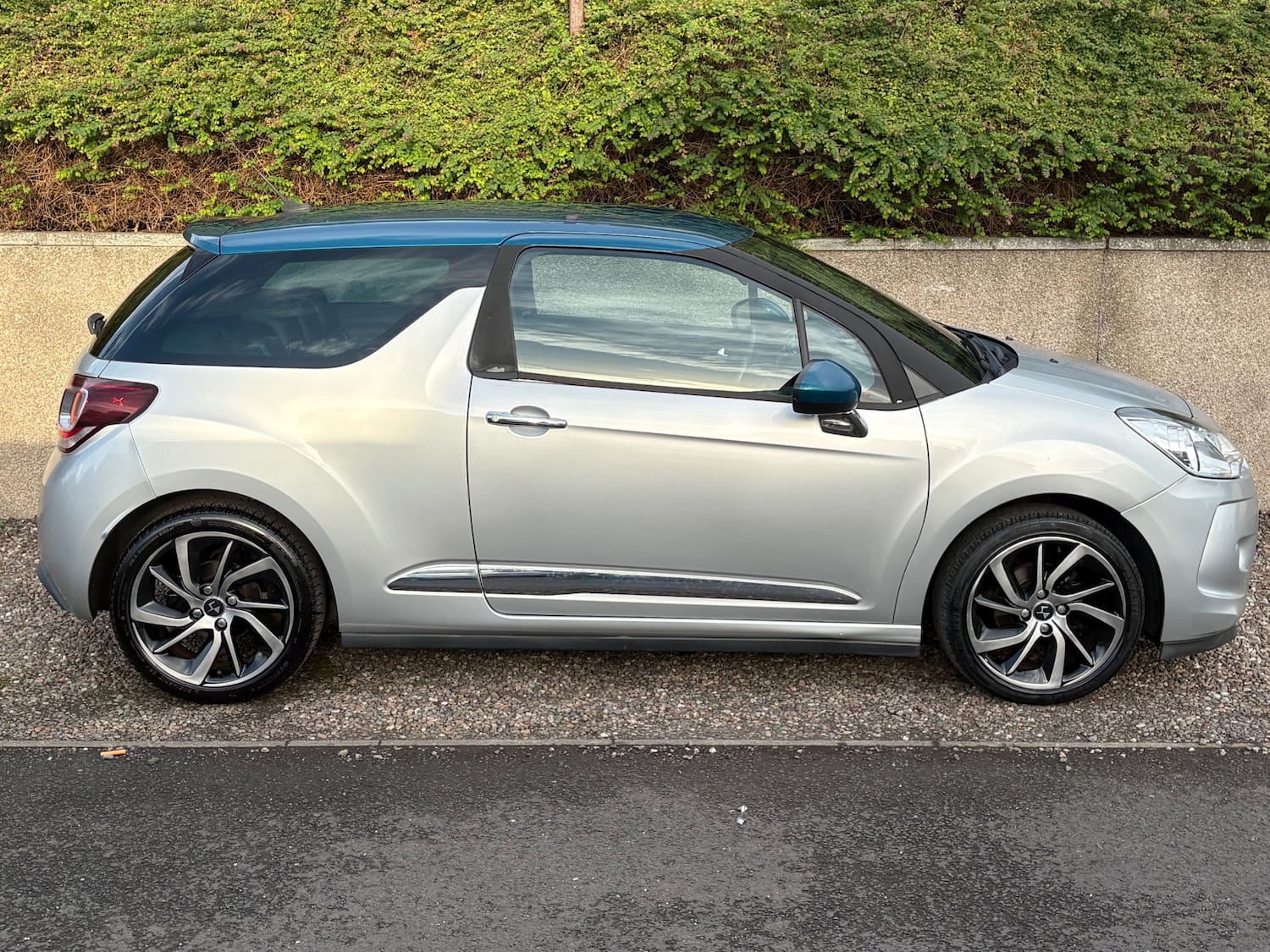 DS AUTOMOBILES DS 3