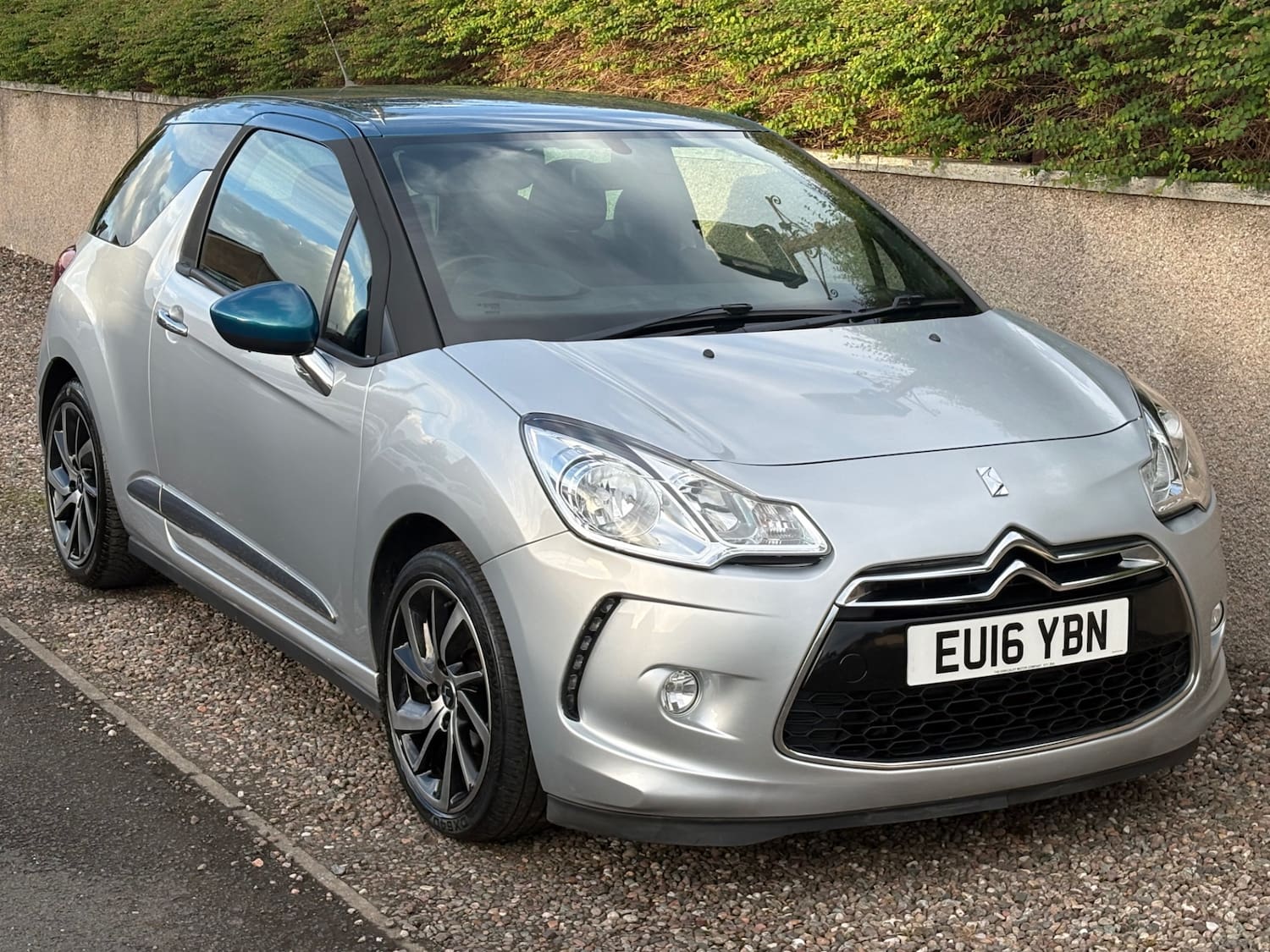 DS AUTOMOBILES DS 3