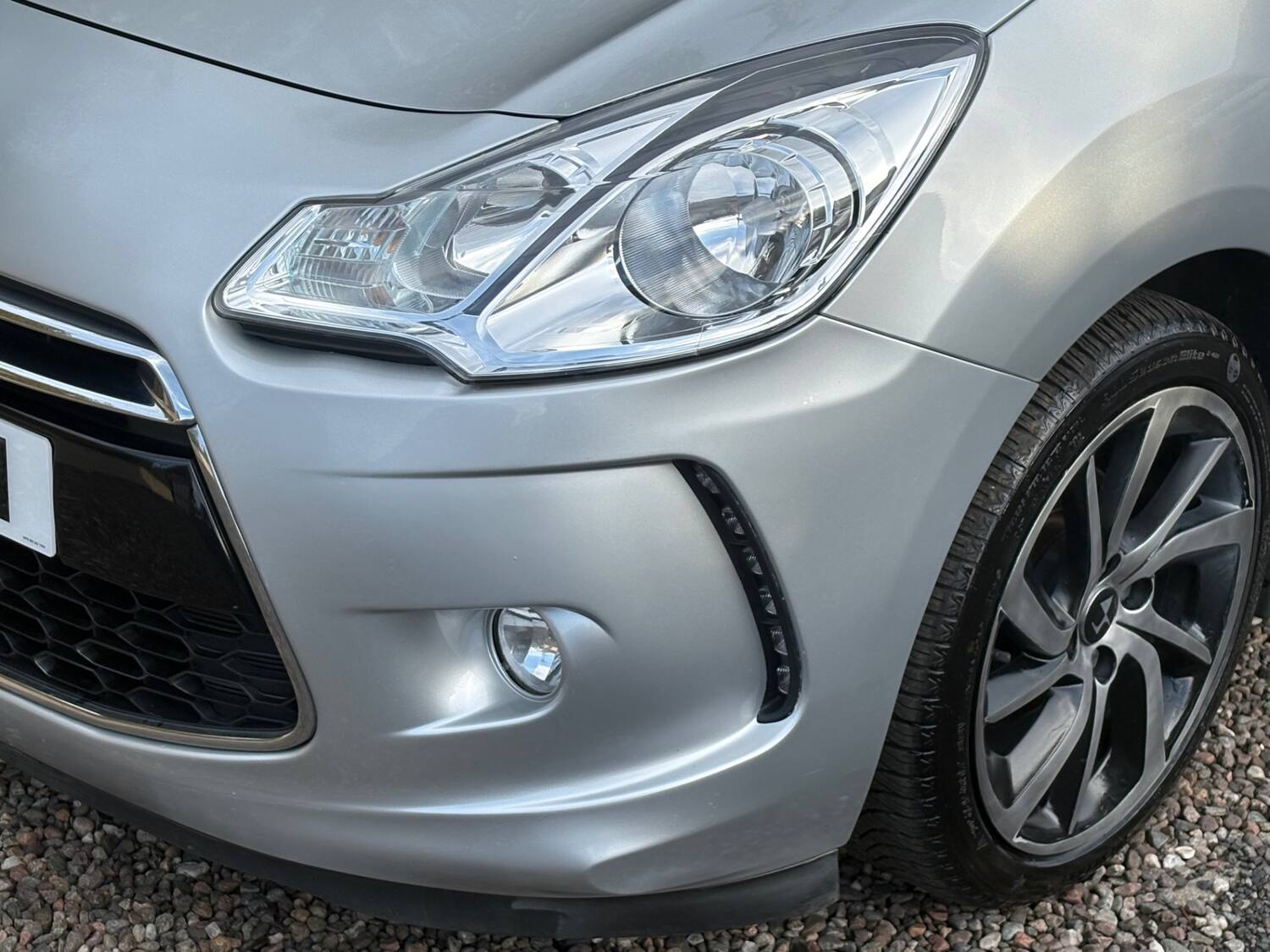 DS AUTOMOBILES DS 3
