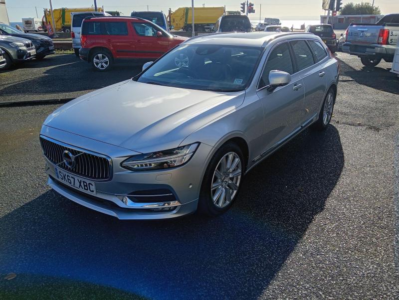 Volvo V90