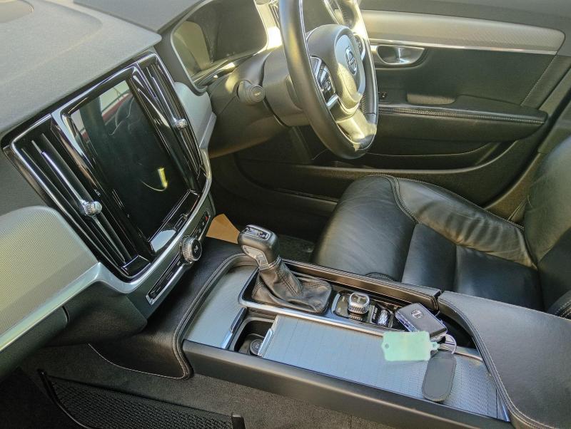 Volvo V90