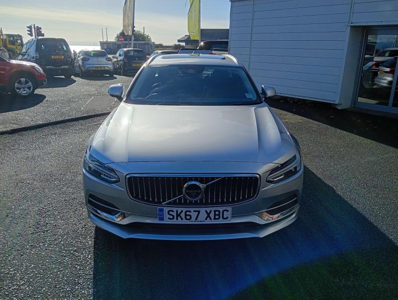 Volvo V90