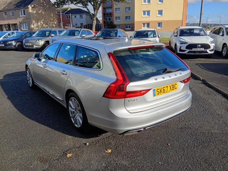 Volvo V90