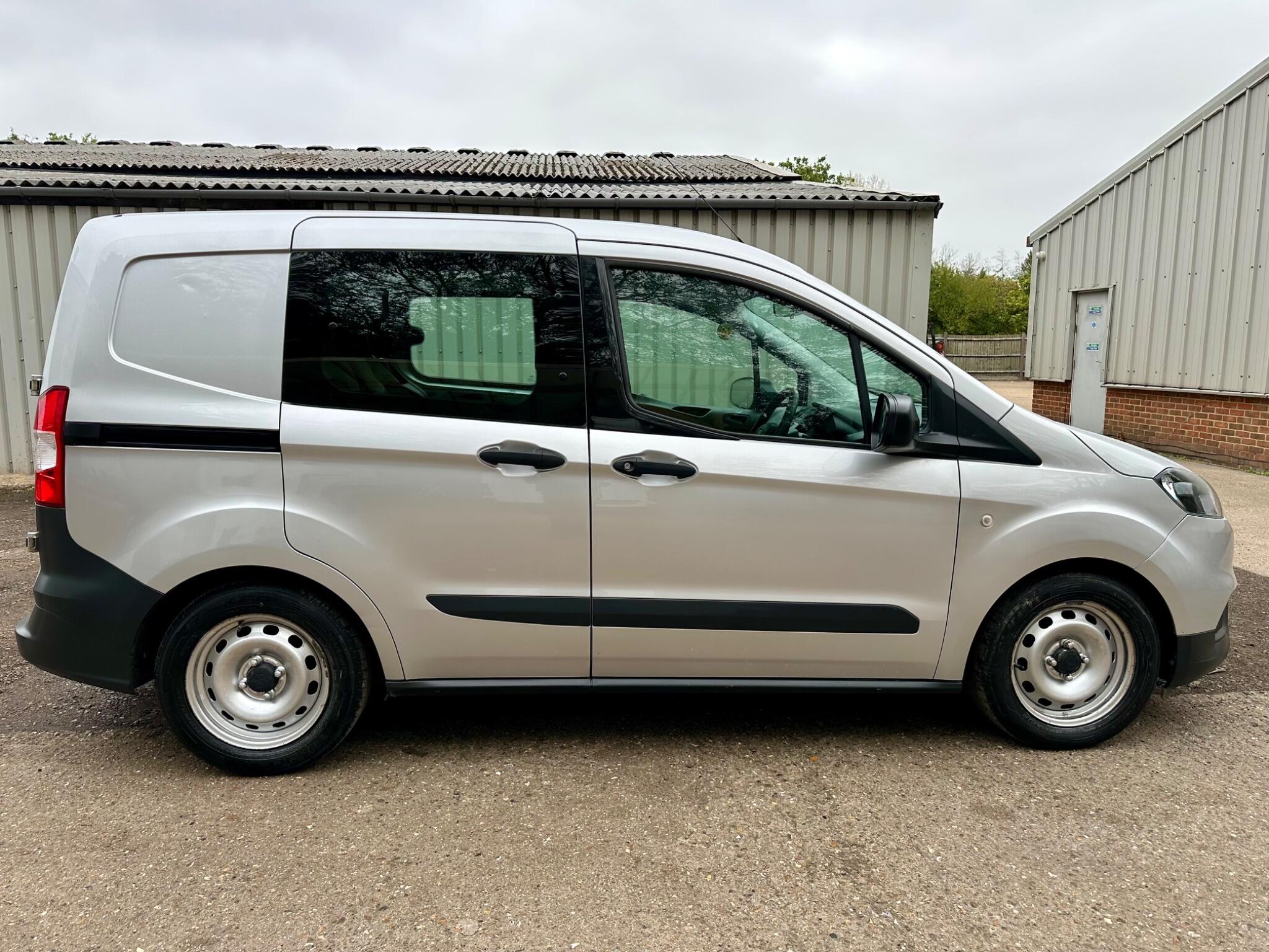Ford Transit Courier