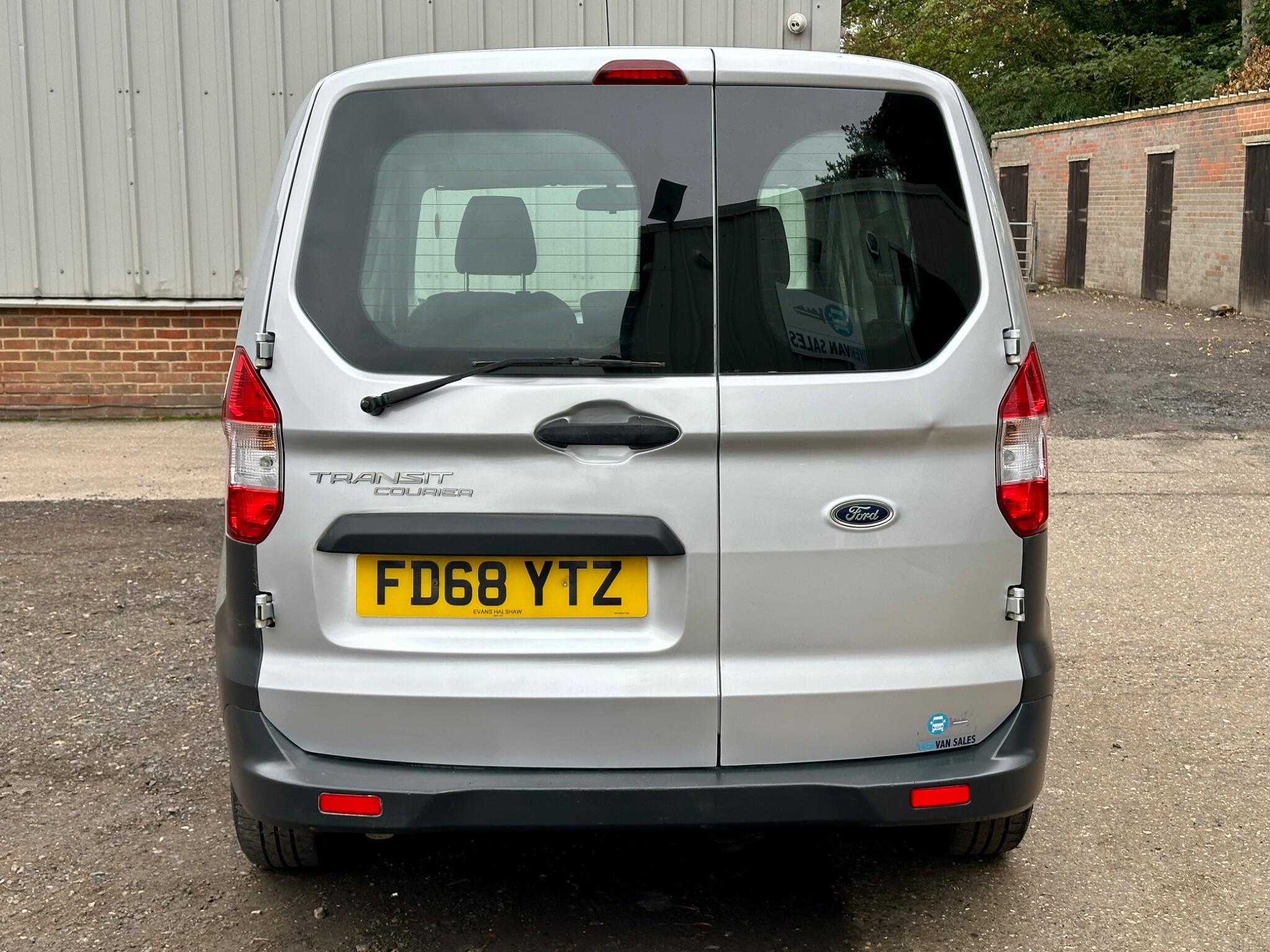 Ford Transit Courier