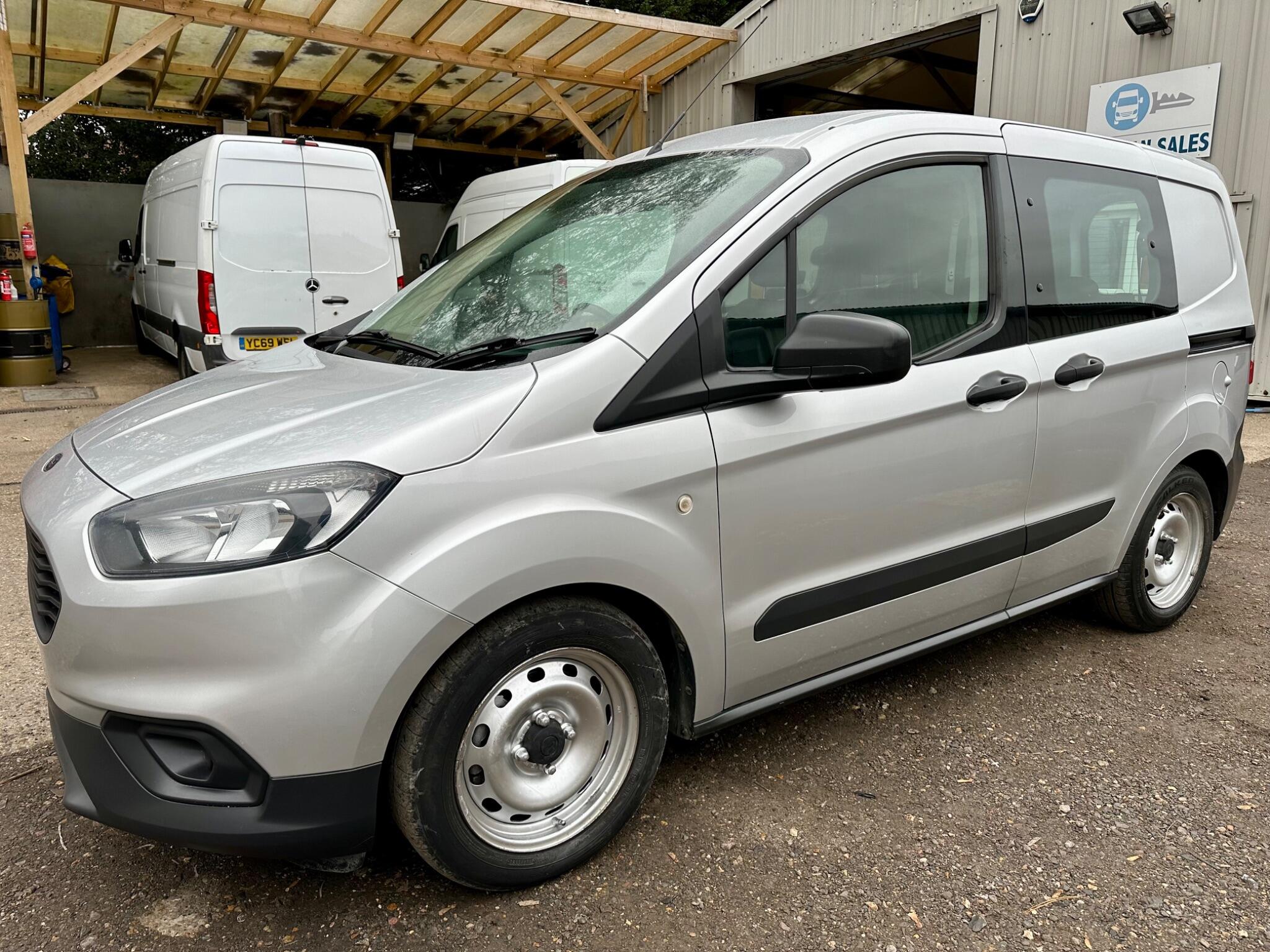Ford Transit Courier