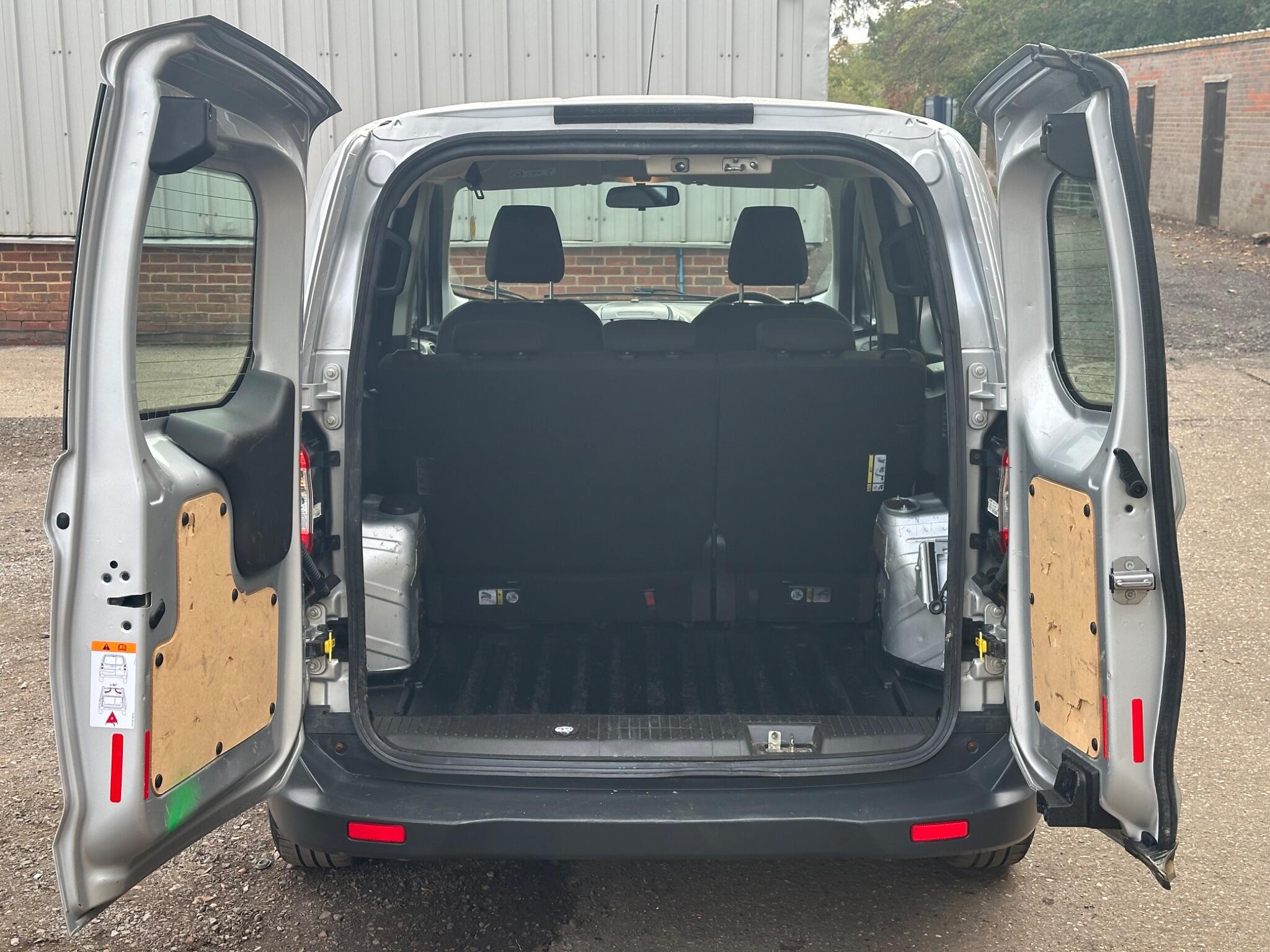 Ford Transit Courier