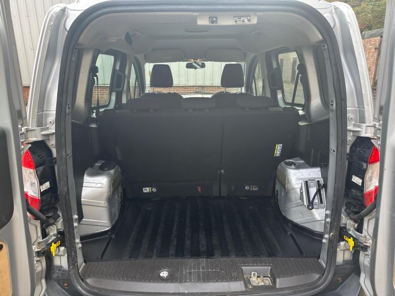 Ford Transit Courier