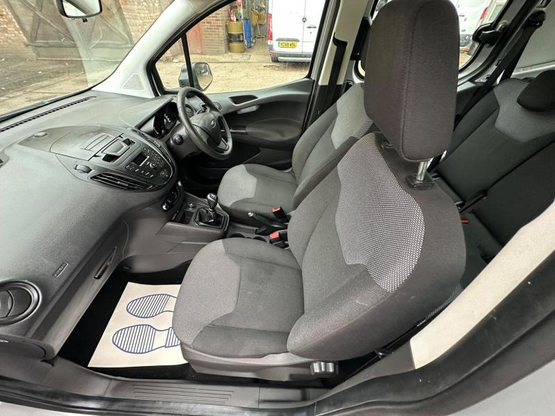 Ford Transit Courier