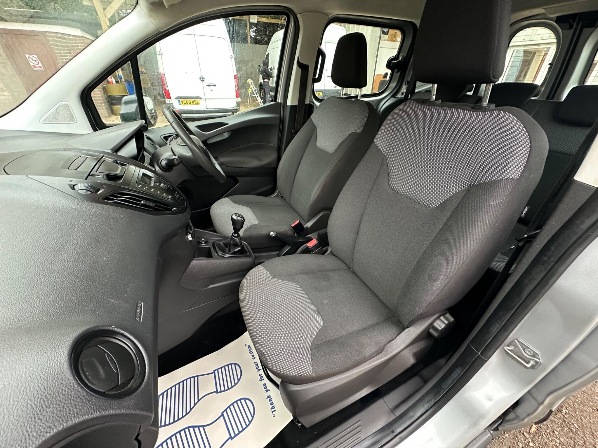 Ford Transit Courier