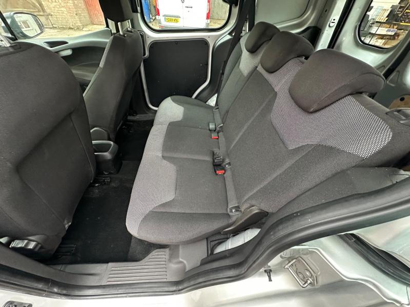 Ford Transit Courier
