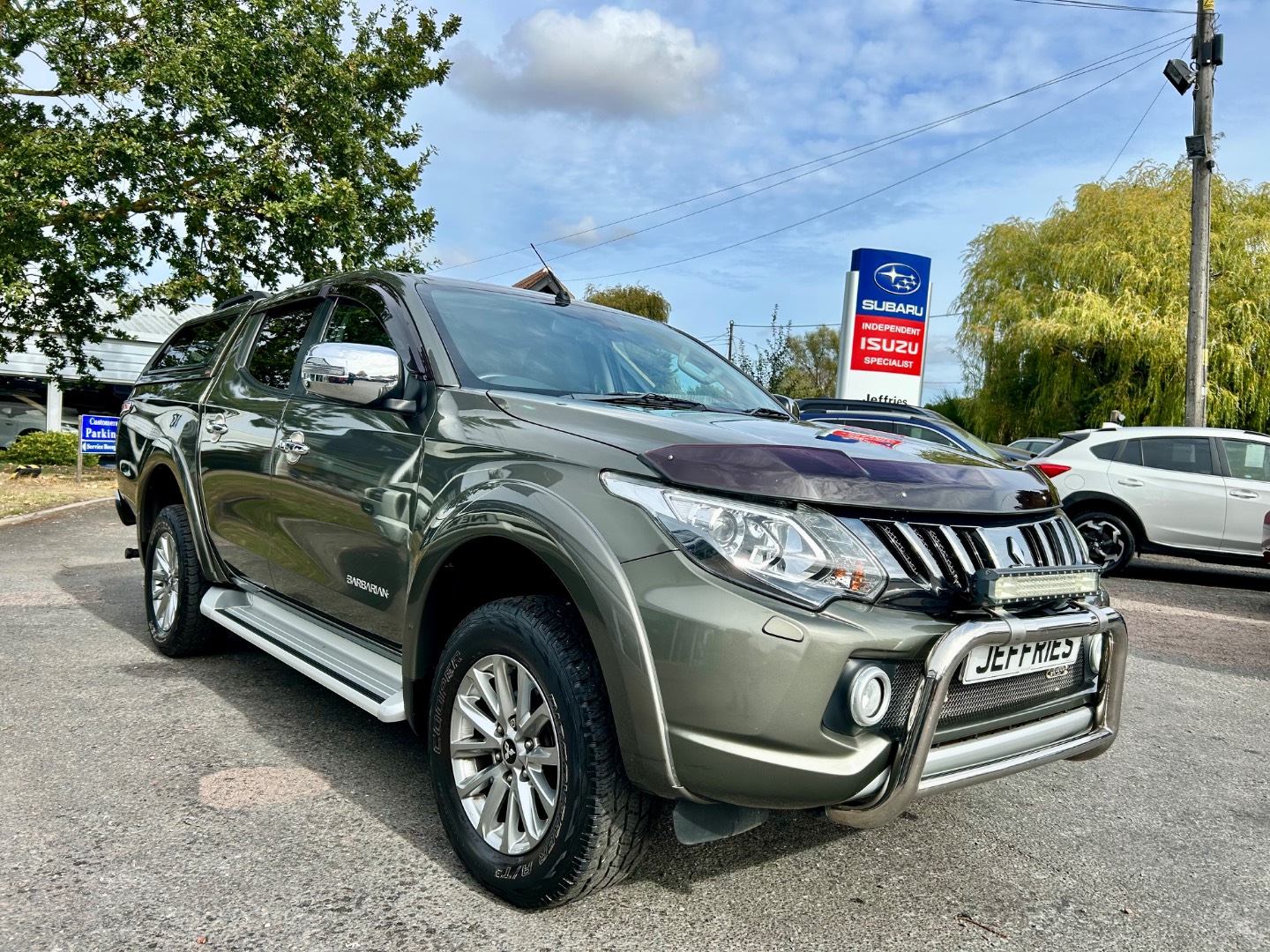 Mitsubishi L200