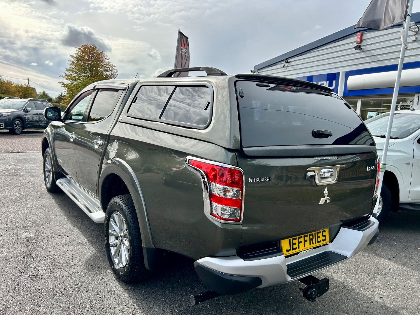 Mitsubishi L200