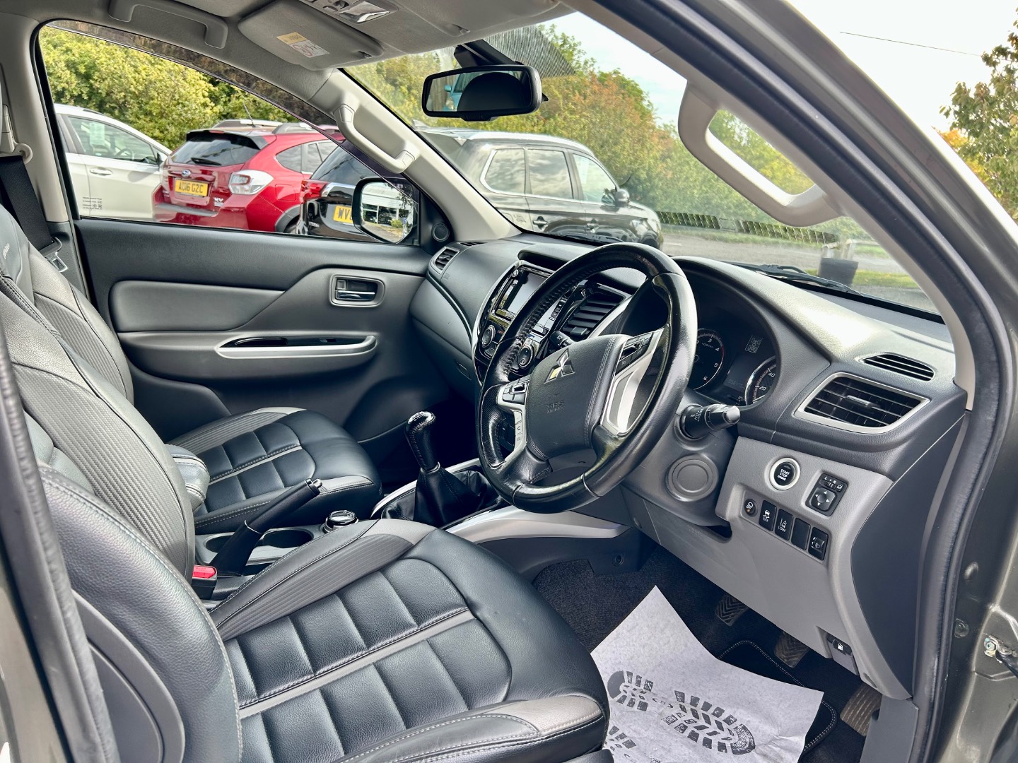 Mitsubishi L200