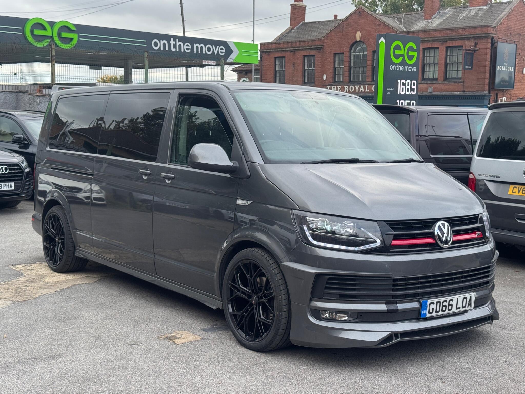 Volkswagen Transporter Shuttle