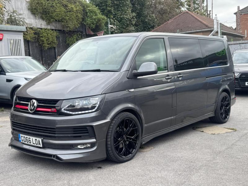 Volkswagen Transporter Shuttle