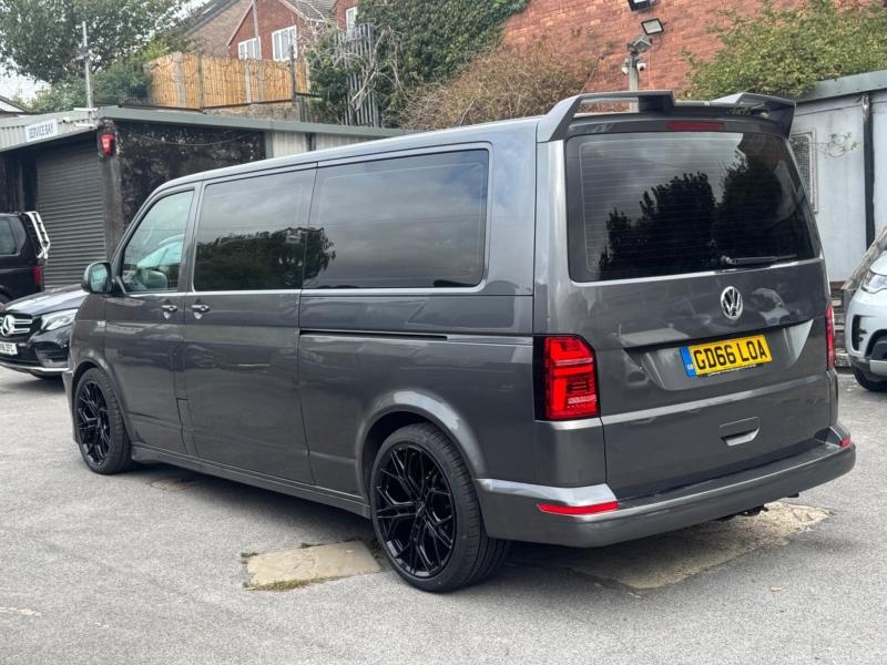 Volkswagen Transporter Shuttle