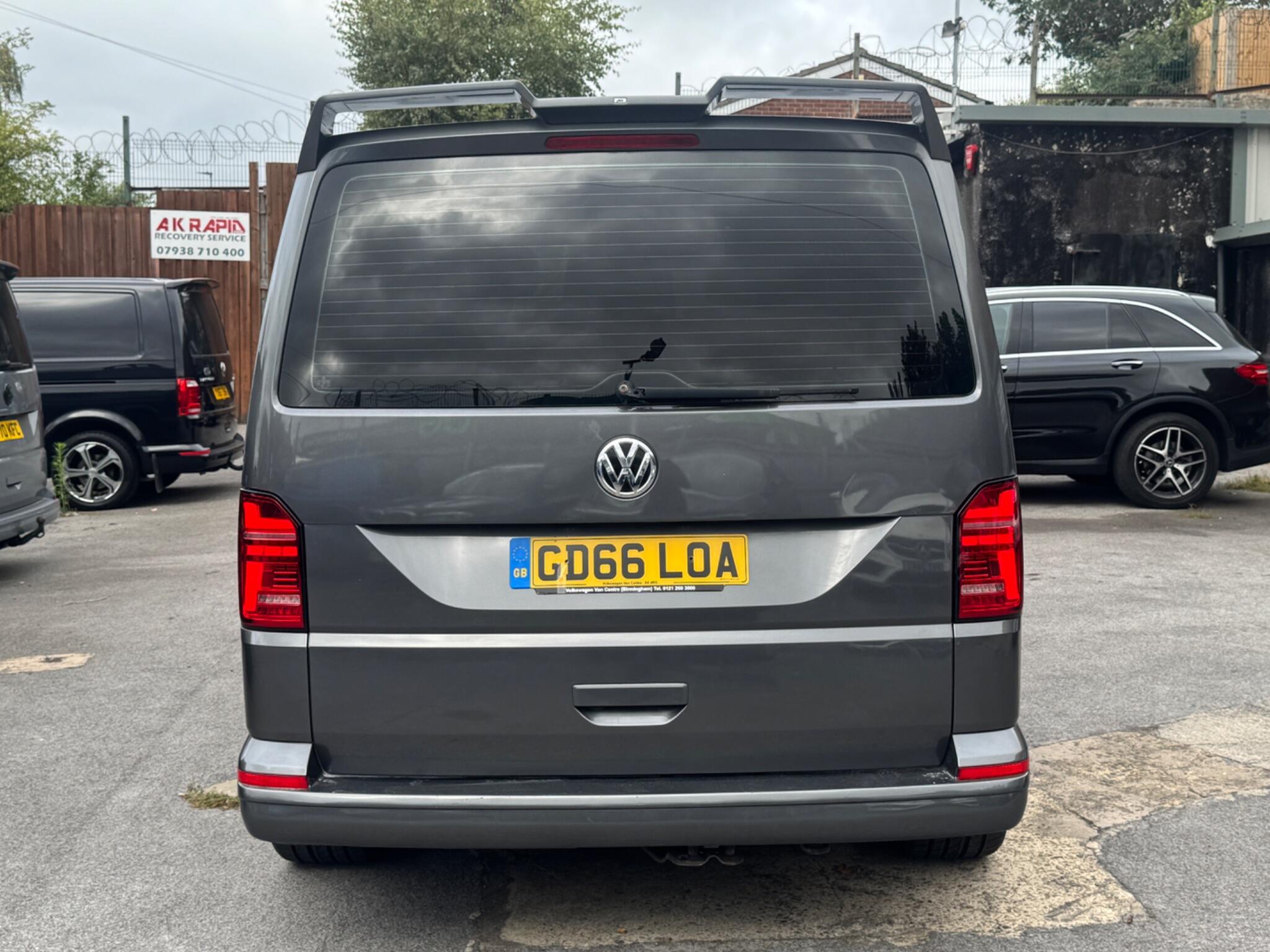 Volkswagen Transporter Shuttle