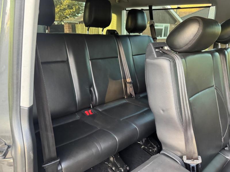 Volkswagen Transporter Shuttle