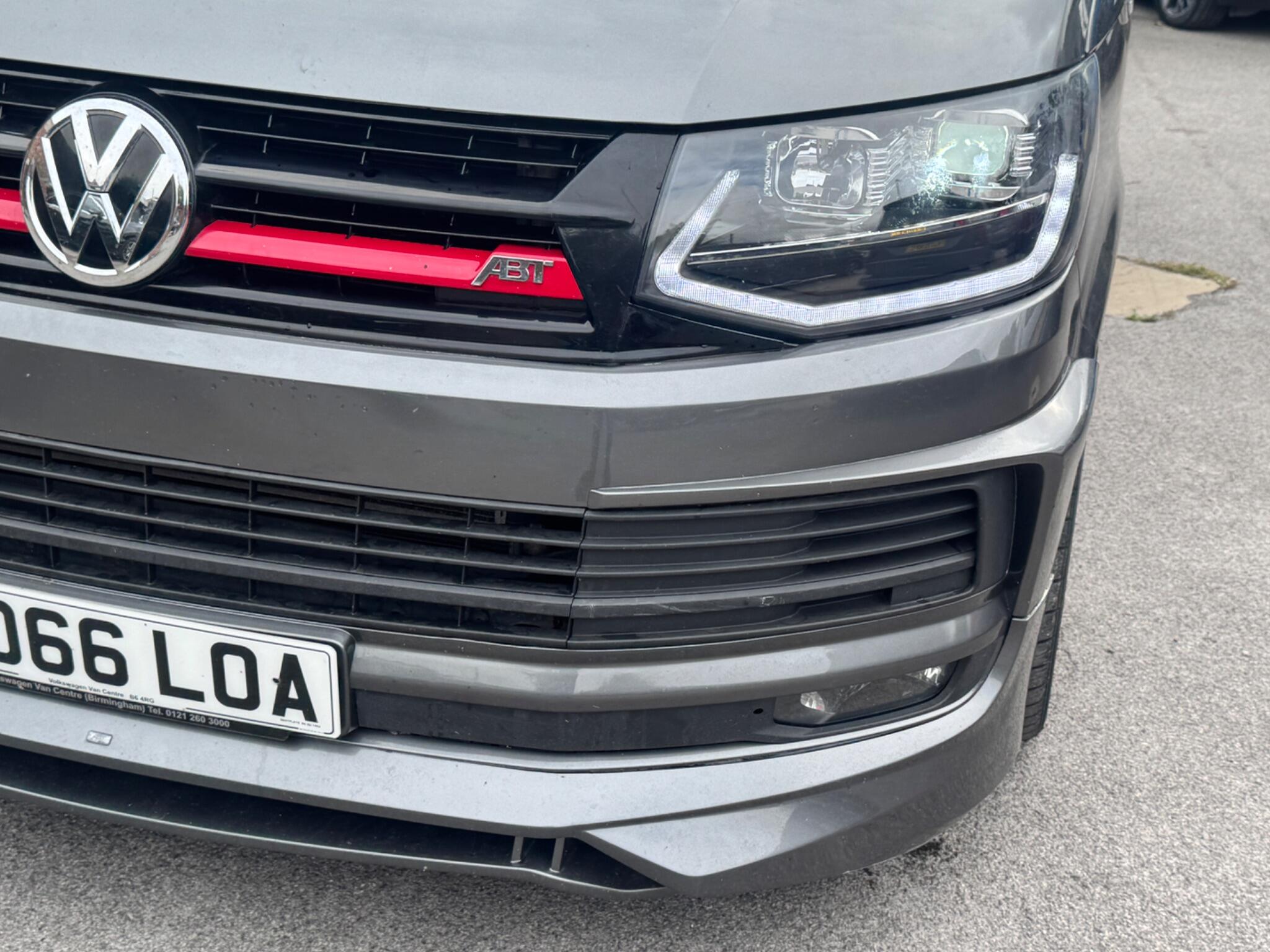 Volkswagen Transporter Shuttle