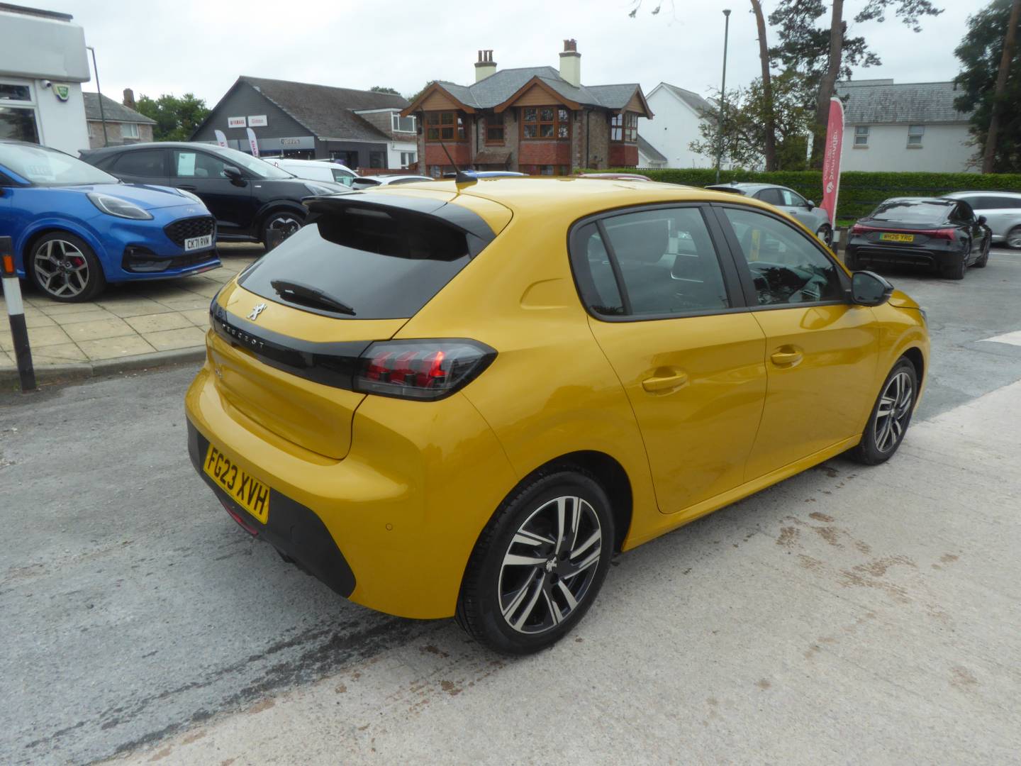 Peugeot 208