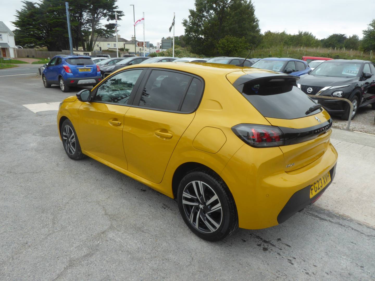 Peugeot 208