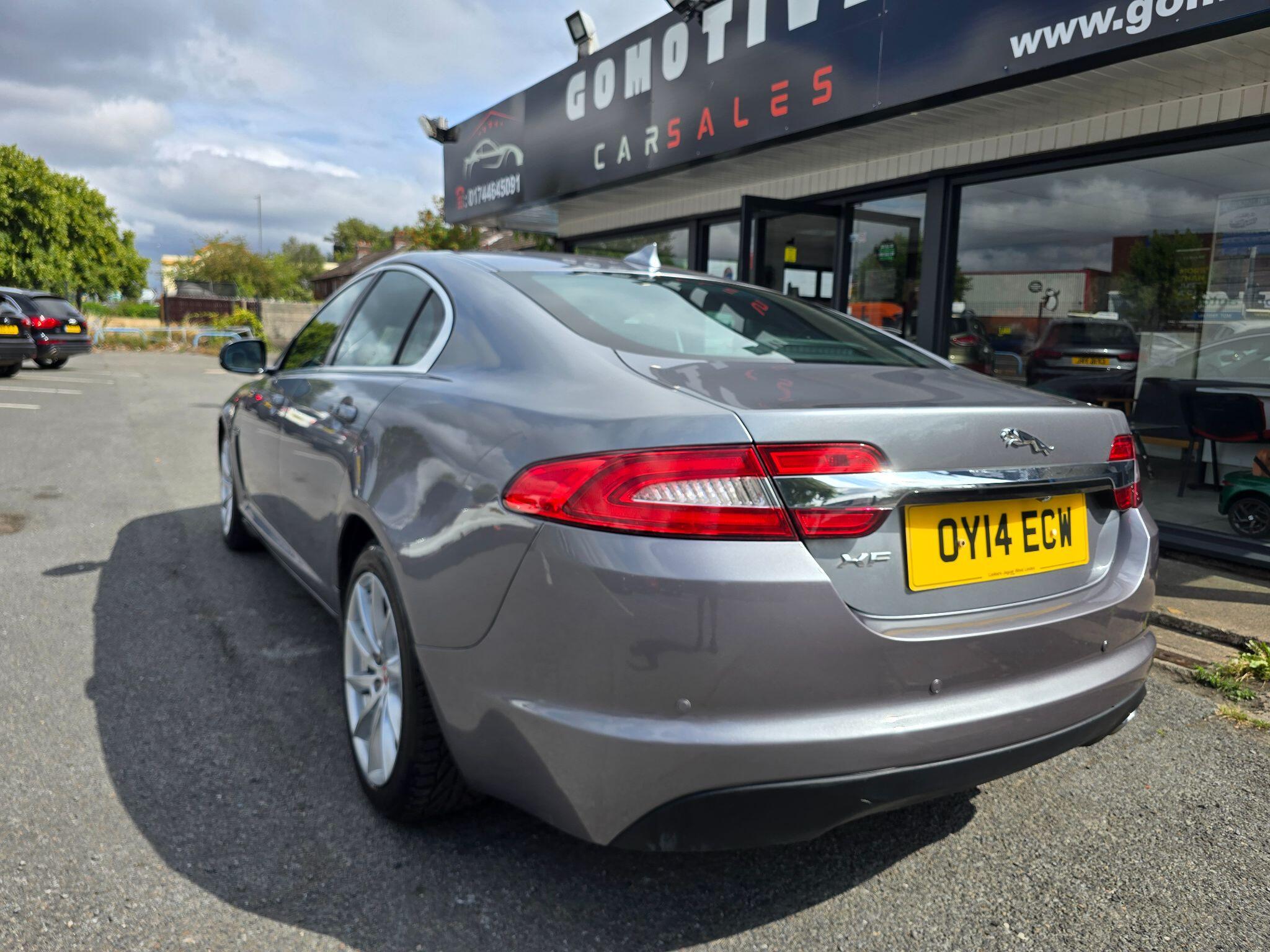 Jaguar XF