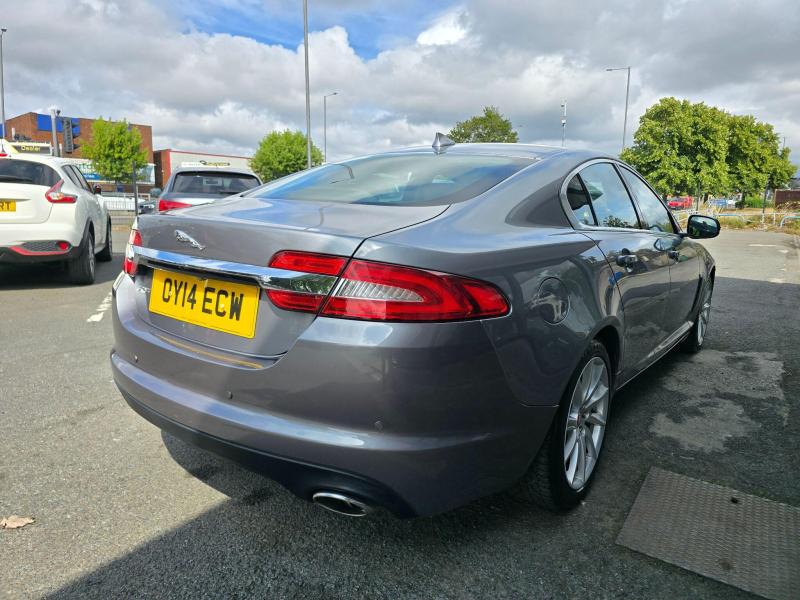 Jaguar XF