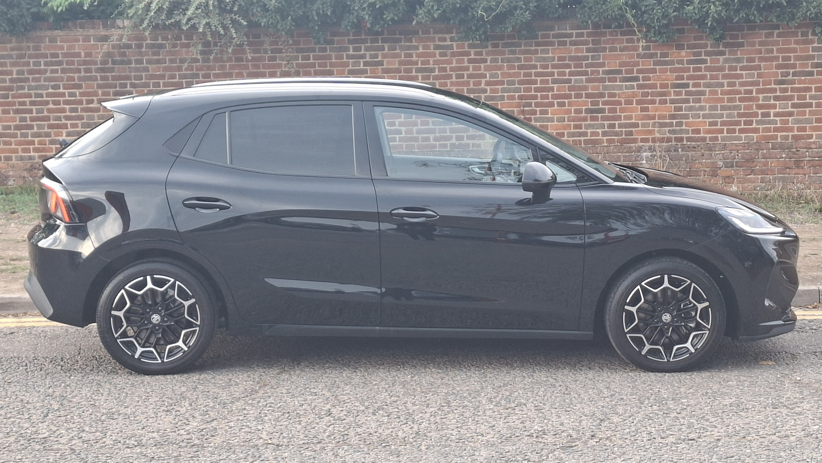 MG Motor UK MG4 URBAN