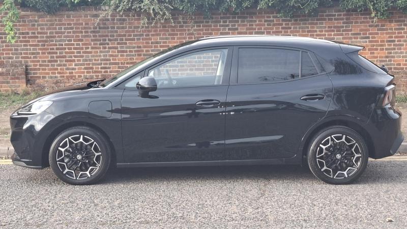 MG Motor UK MG4 URBAN