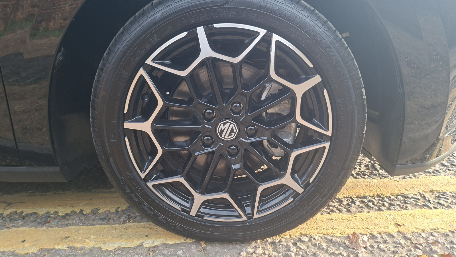 MG Motor UK MG4 URBAN